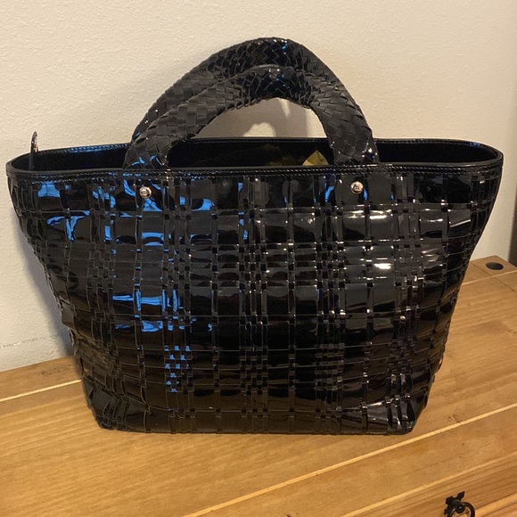 Kate Spade ♠️ Woven Patent Leather Tote - Picture 3 of 9
